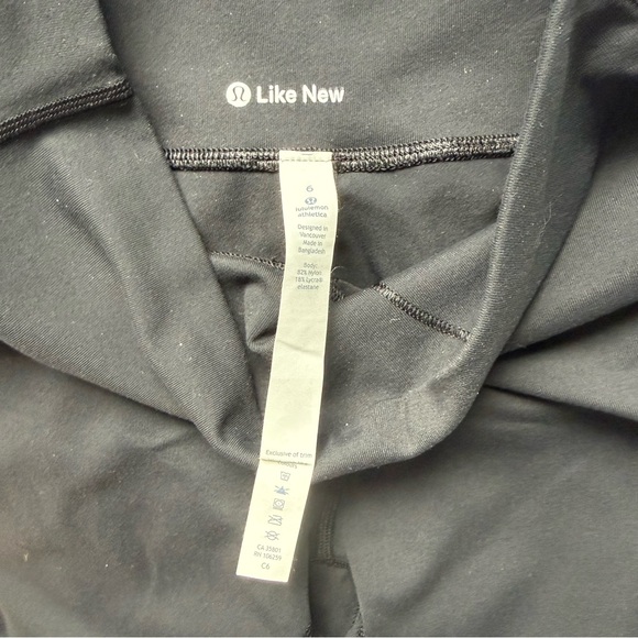 Lululemon Wunder Under Crop - Picture 7 of 8